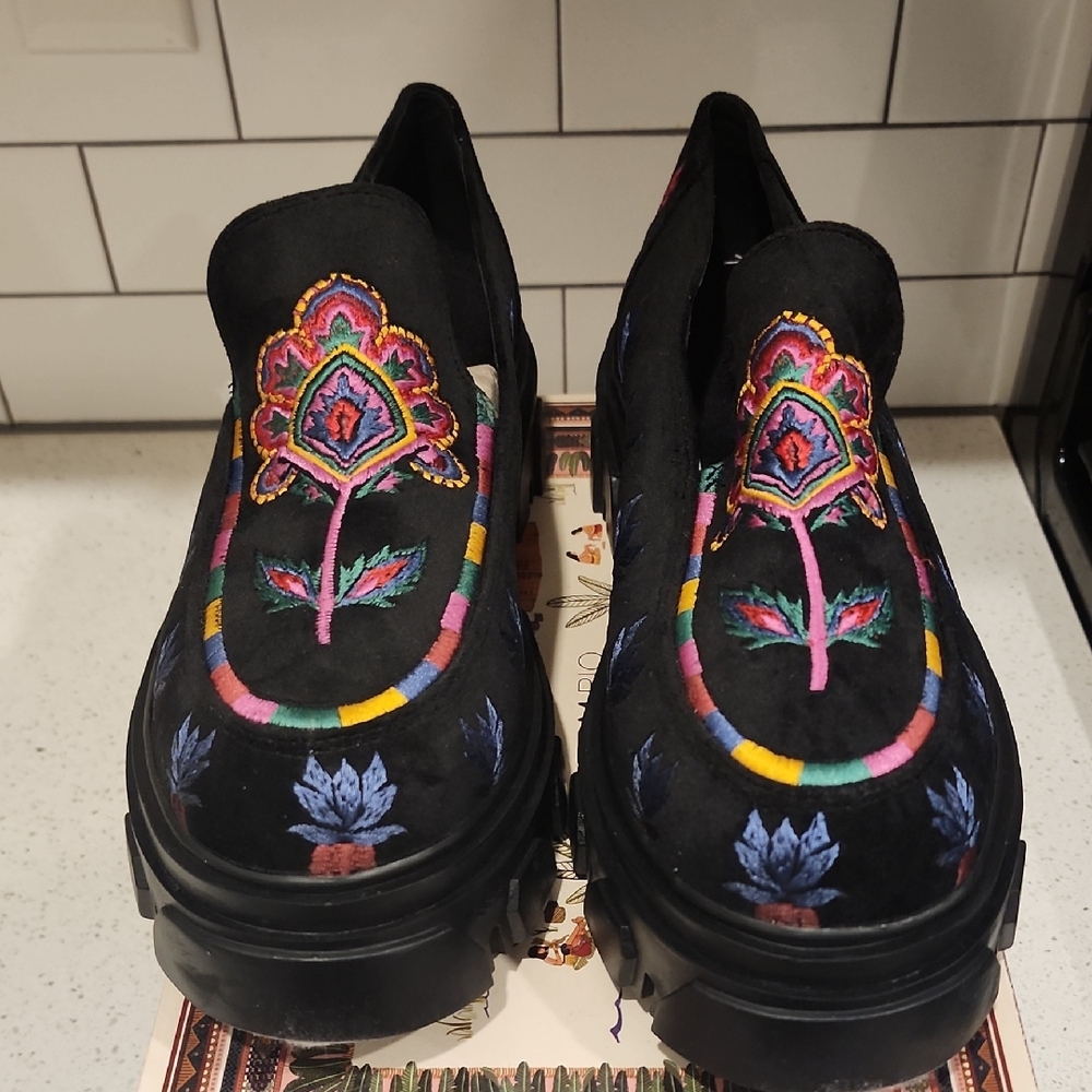 FARM Rio Black Embroidered Flats
